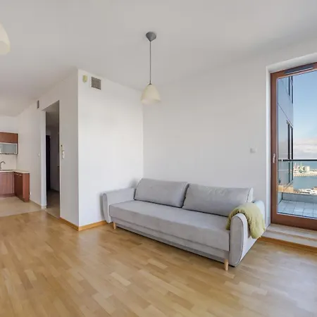 Sea Towers, Sun & Snow *