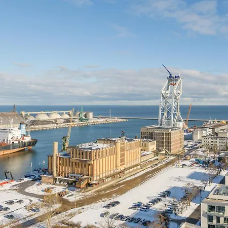Sea Towers, Sun & Snow * Gdynia
