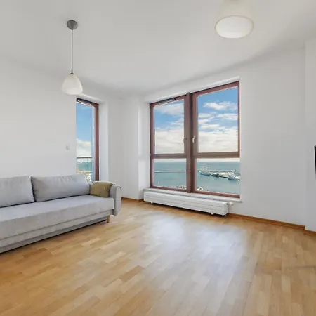 Sea Towers, Sun & Snow * Gdynia