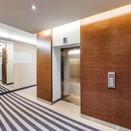 Sea Towers, Sun & Snow *